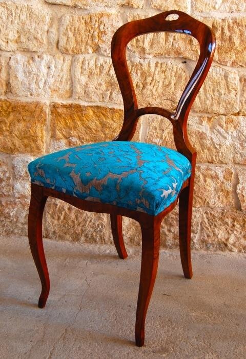 Restaurovaní souboru židlí - biedermeier