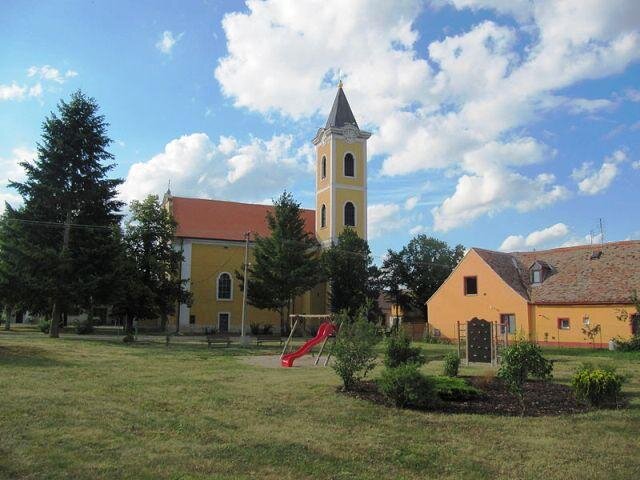 Strachotice, kostel sv. Jiří, oprava krovu | Autor: palickap - Wikimedia Commons | Licence: Uveďte autora - Zachovejte licenci 3.0 Česko