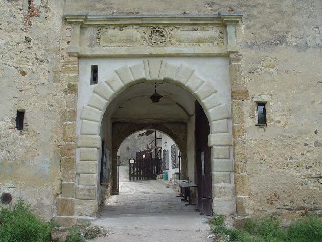 Restaurovaná brána hradu Boskovice
