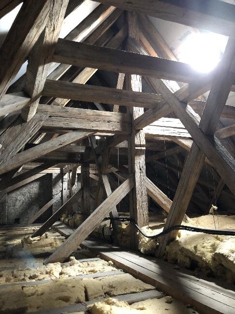 Olomouc, bývalá jezuitská škola, dnes expozice muzea Příběh kamene – průzkum historického krovu, ukázka pracovního prostředí | Foto: Archiv ProDřevo ateliér | Licence: Všechna práva vyhrazena