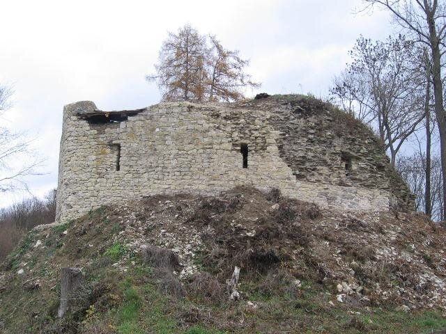 Západní zeď s nárožím po rekonstrukci | Spolek pro záchranu hradu Brandýs nad Orlicí | Všechna práva vyhrazena