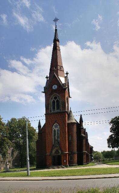 Kostel sv. Františka a Viktora | Společnost pro památkovou obnovu hrušovského kostela, z.s. | Všechna práva vyhrazena