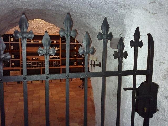 Herálec, zámek – vstupní mříž do vinného sklepa, detail | FOTO: Luboš Musil | Všechna práva vyhrazena