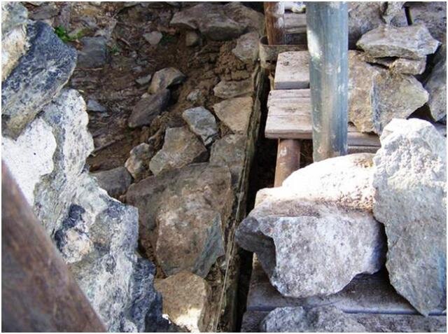 Hrad Kostomlaty - oprava kaverny  | Občanské sdružení pro záchranu hradu Kostomlaty | Všechna práva vyhrazena