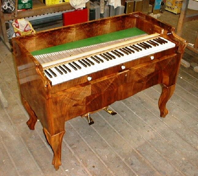 Zámek Jánský Vrch - fyzharmonika | Foto: Organ Service Roháč - Juráň | Licence: Všechna práva vyhrazena