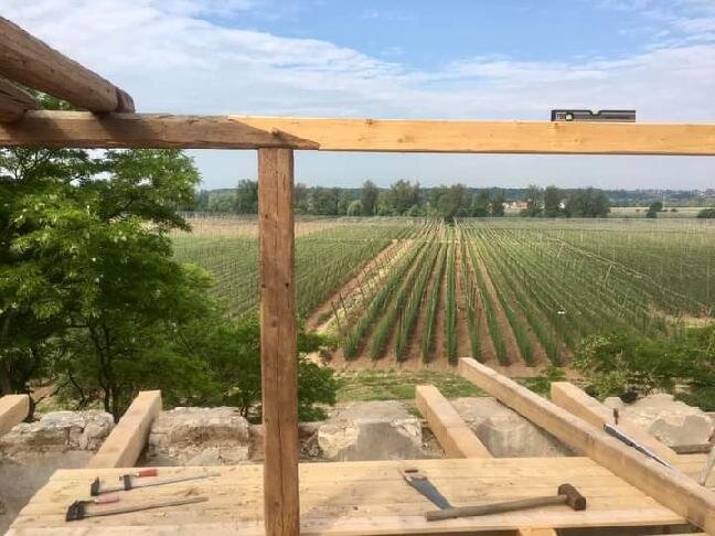 Stodola v obci Stekník | FOTO: Pavel Zeman | Všechna práva vyhrazena