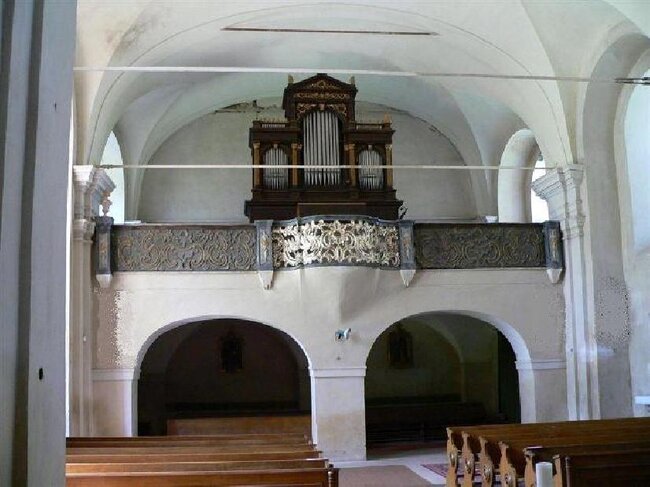 Přistoupim - interiér kostela sv. Václava s varhanami | Občanské sdružení na opravu kostela sv. Václava v Přistoupimi | Všechna práva vyhrazena