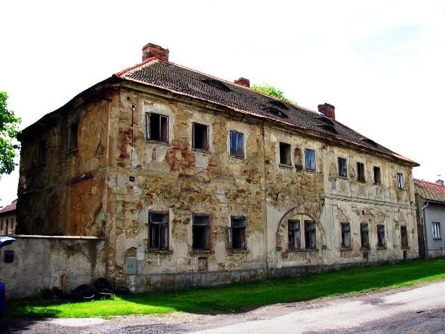 Bývalý zájezdní hostinec Velemín | Ing. Jan Konopík | Všechna práva vyhrazena