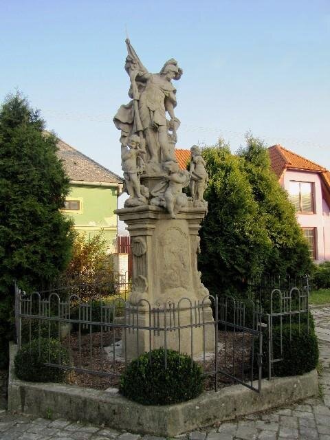 Barokní skulptura sv. Floriána z obce Uhřičice po restaurování | BcA. Daniel Daubner | Všechna práva vyhrazena