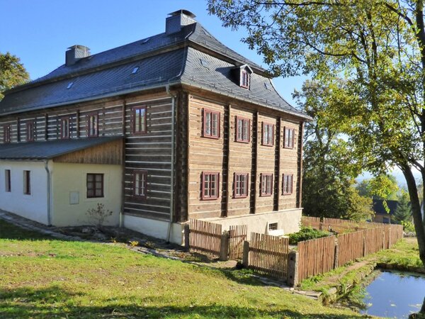 K dochovaným hodnotám kulturní památky náleží především její půdorysné zasazení v urbanistické struktuře sídla, dispoziční rozvržení a materiálová skladba všech konstrukcí. | © Kittelovo muzeum