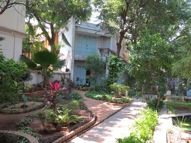 Budova neklimatizovaného archivu na okraji města Pondicherry v Indii | © Sri Aurobindo Ashram Archives