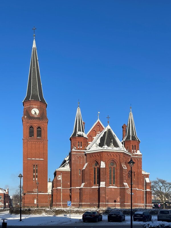 © Lenka Gulašiová