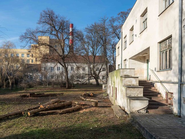 Vila z bočního pohledu | © Hrušovany u Brna