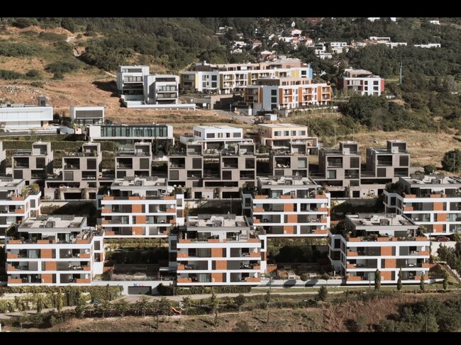 Festival Film a architektura nabídne premiéru dokumentárního snímku Vtáčnik, který zachycuje proměny života lidí i ptáků na kopci u Bratislavy, za účasti režisérky Evy Križkové.  | © Spolek KRUH