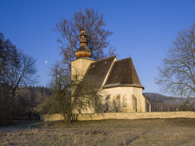 Kostel sv. Markéty v Loukově od jihu
