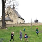 Před oslavou sv. Jiří v Dolním Městě v roce 2016. | © Líza Faktorová