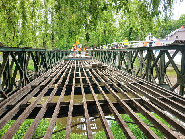 Lávka typu Bailey bridge přemosťovala řeku Jihlavu. | © František Vondrák, Třebíčský deník