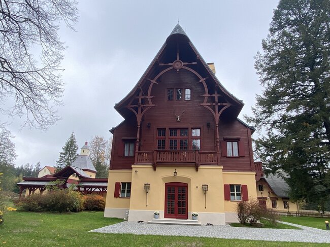 Cena veřejnosti v kategorii Stavby – Strašice, lovecký zámeček Tři Trubky | © Plzeňský kraj