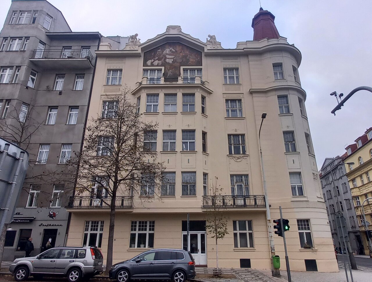 Čs. armády 368/5, Praha 6, fasáda a freska | © Archiv OPP MHMP Čs. armády 368/5, Praha 6, fasáda a freska | © Archiv OPP MHMP