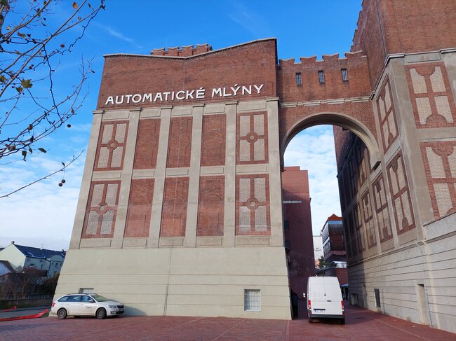 Pardubice, Automatické mlýny | © Archiv ISAN Radiátory s.r.o.