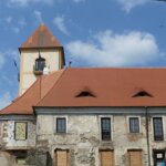 Zámek Poběžovice byl v roce 2024 prohlášen za národní kulturní památku a otevřel své brány v omezeném režimu i návštěvníkům. | © Zámek Poběžovice