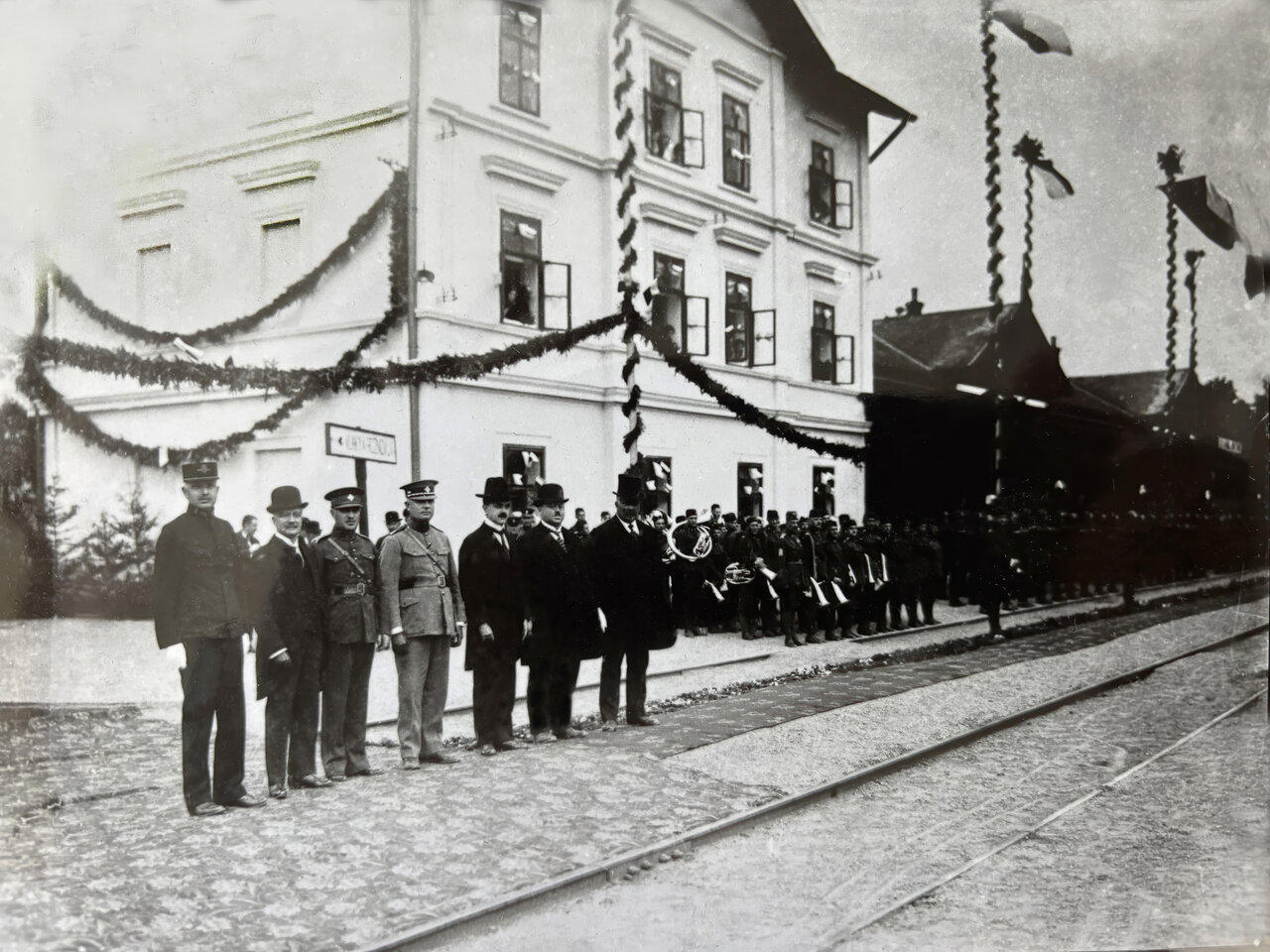 Historické vyobrazení Krásenského nádraží | © Archiv Antonína Vencálka Historické vyobrazení Krásenského nádraží | © Archiv Antonína Vencálka