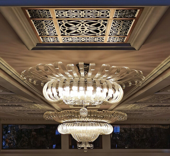 Společenský sál, lustry | © Lubomír Zeman, NPÚ ÚOP v Lokti