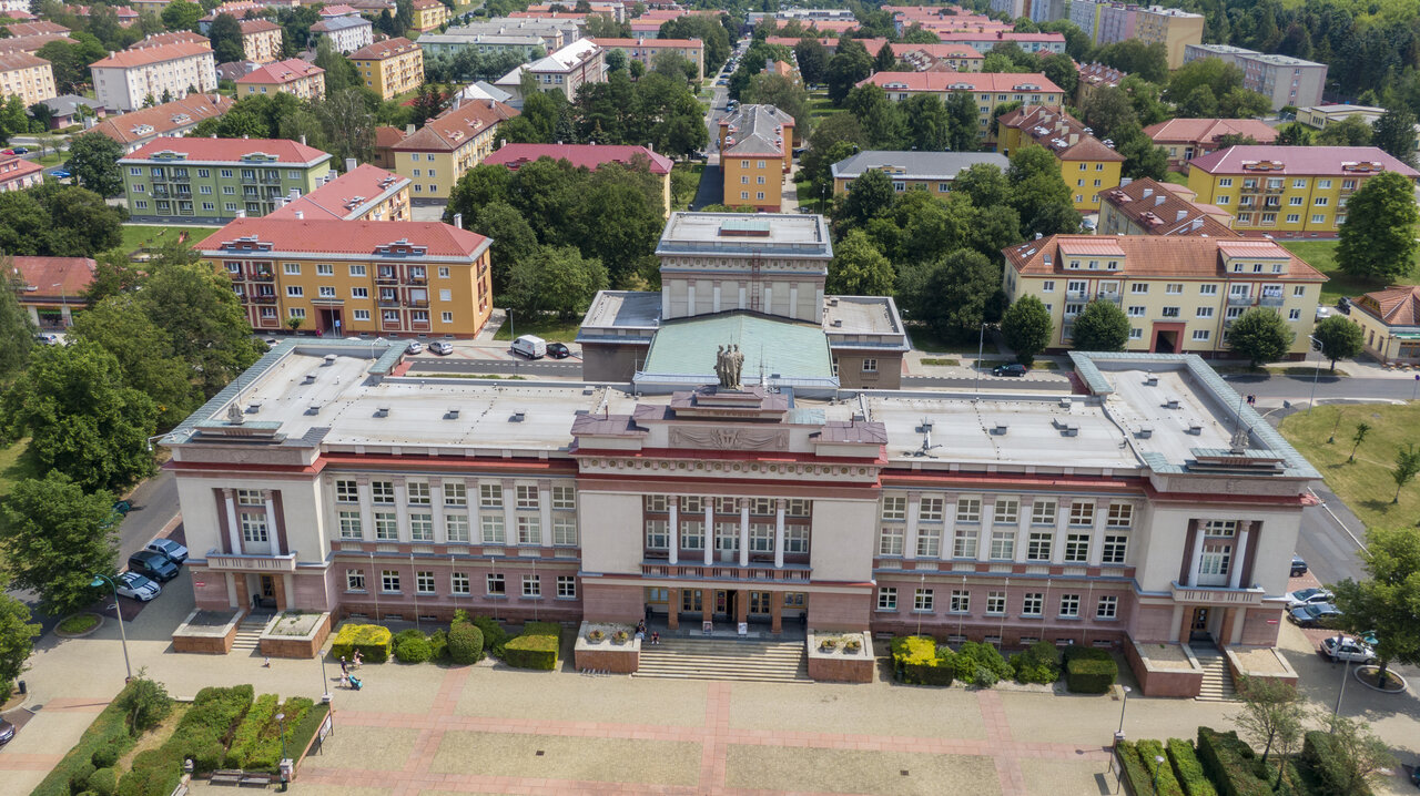 Památka z ptačí perspektivy | © KKC Ostrov