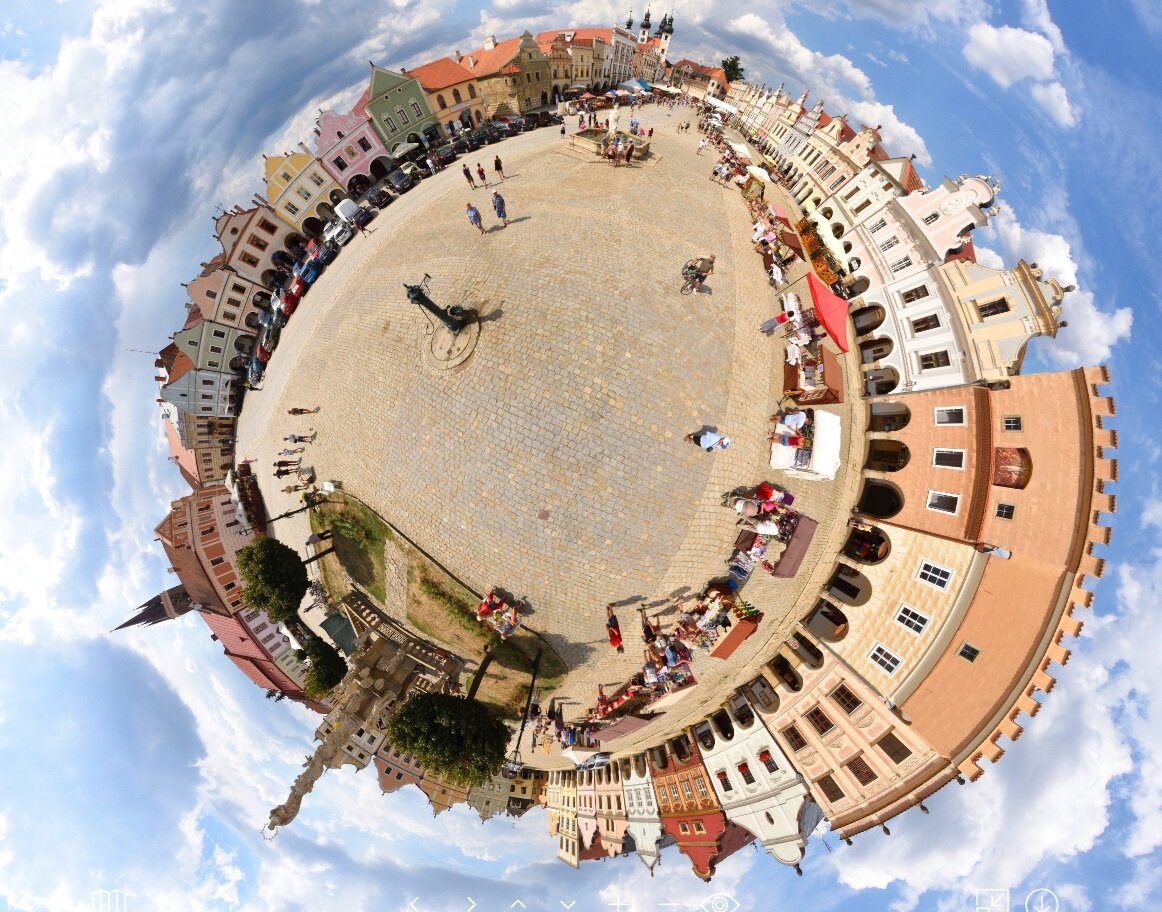Stereografický pohled na náměstí Zachariáše z Hradce v Telči | © Virtual panorama
