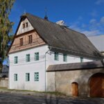 Fara v Hynčicích po opravě v roce 2025 | © Jakub Ivánek