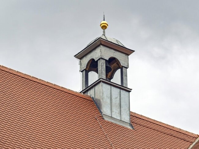 Na zámku v Moravském Krumlově aktuálně probíhá již druhá etapa rekonstrukce – oprava krovů a pokládka nové krytiny | © Archiv společnosti H&B delta (Jan Žamboch)