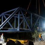 Celkový pohled na konstrukci při jejím stěhování | © Petr Eret