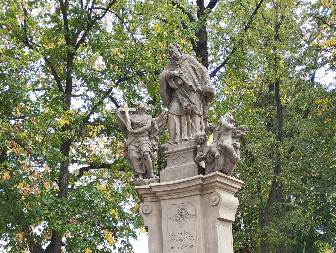 Barokní sousoší sv. Jana Nepomuckého ve Ždírci na Jihlavsku | © Národní památkový ústav