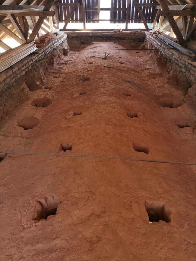 Strop cihelny z průduchy | © Petr Semrád