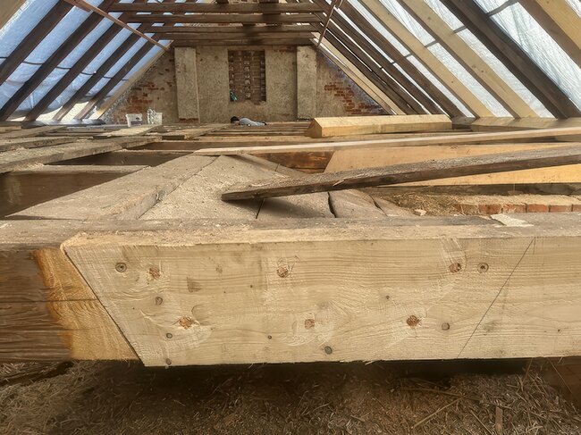 Detail obnovované krovové konstrukce | © Zdeněk Mikšovský