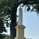 Obnovený obelisk najdeme na rozcestí silnice z obce Mileč do Nepomuku. | © Pavel Motejzík