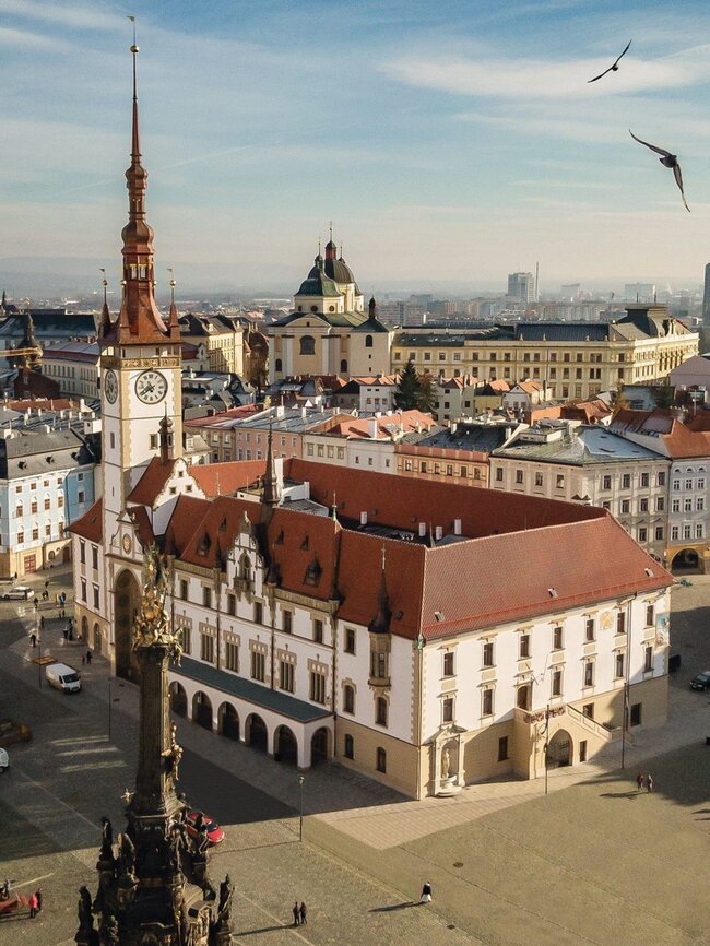 Olomoucká radnice s novými střechami | © Kanovnická rezidence - Wurmova 7
