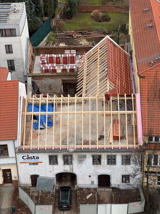 Práce na krovu Staré pošty | © Casta a.s.