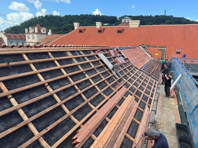 Laťování střech Nosticova paláce | © A-Z Bau, s. r. o.