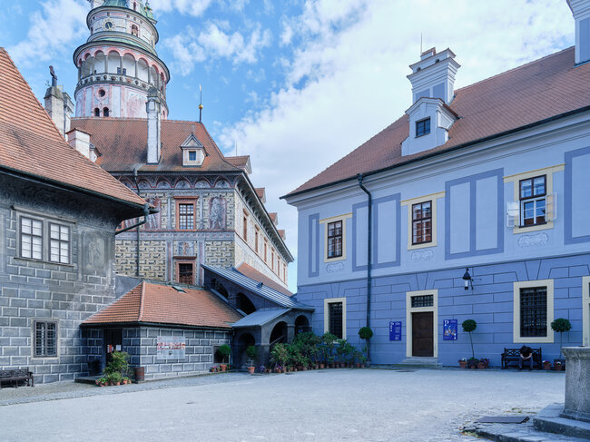 Český Krumlov, Palác ilustrace – vstup do expozice z druhého nádvoří zámku | © Vojtěch Veškrna