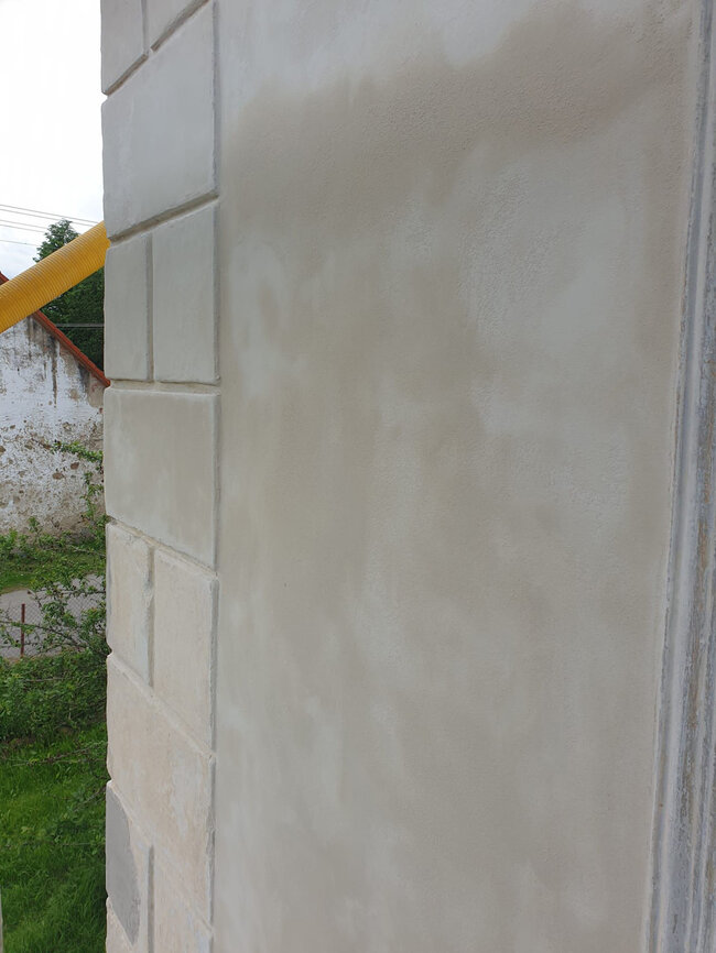 Detail obnovované vnější omítky | © KEIMFARBEN, s. r. o.