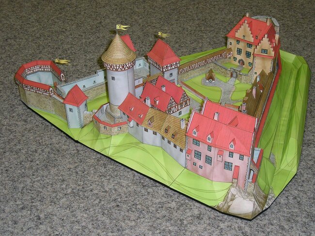 Mezi hmotovými rekonstrukcemi najdeme v díle Richarda Vyškovského například hrad Lichnice. | © Erkotyp