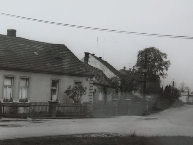 Ohrada na pravém břehu Otavy měla zástavbu venkovského charakteru. | © Archiv Jana Malířského