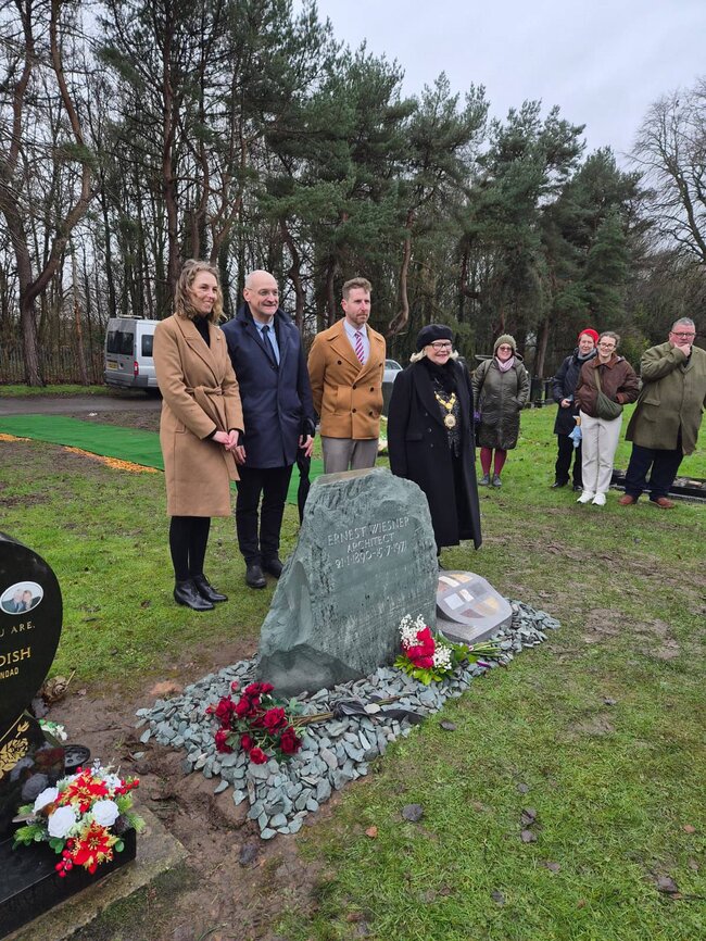 Nový náhrobek odhalili v Liverpoolu zástupci Národního památkového ústavu, Jihomoravského kraje a autor památníku. | © Národní památkový ústav