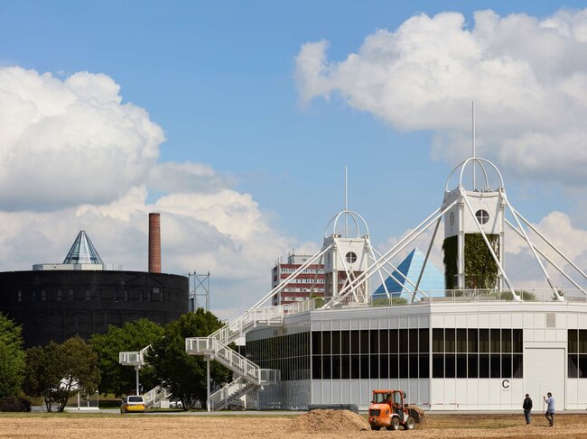 Výstaviště (Křižíkovy pavilony, Pyramida, Spirála) | © Radek Šretrr Úlehla