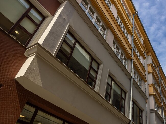 Administrativní budova v Dlouhé ulici | © Jiří Zerzoň