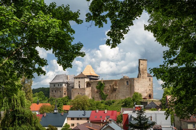 Dokumentární cyklus Skryté skvosty, III. řada –⁠⁠⁠⁠⁠⁠ celkový pohled na Lipnici | © Česká televize