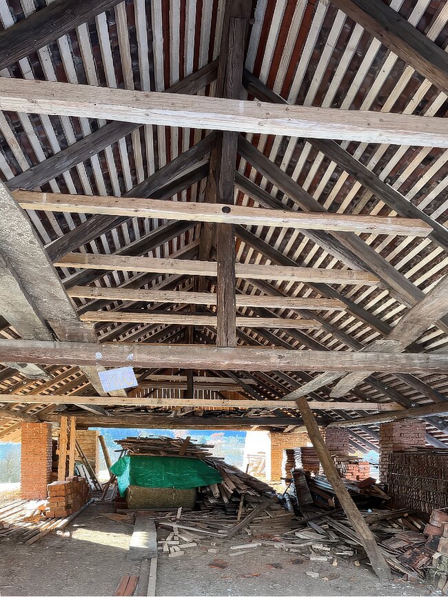 Boubín u Horažďovic, cihelna – krovová konstrukce po rekonstrukci | © Miroslav Boček