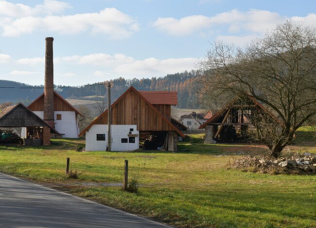 Boubín u Horažďovic – areál cihelny po rekonstrukci z pohledu od komunikace | © Miroslav Boček