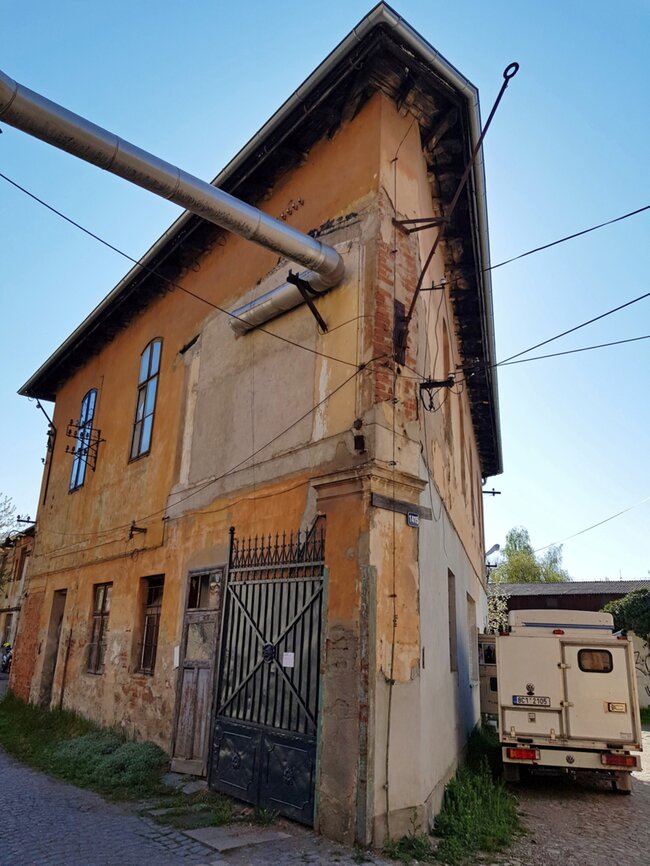 Rekonstrukce se dočkala také část bývalého průmyslového areálu podniku Fezko. | © Ateliér V.A.S.
